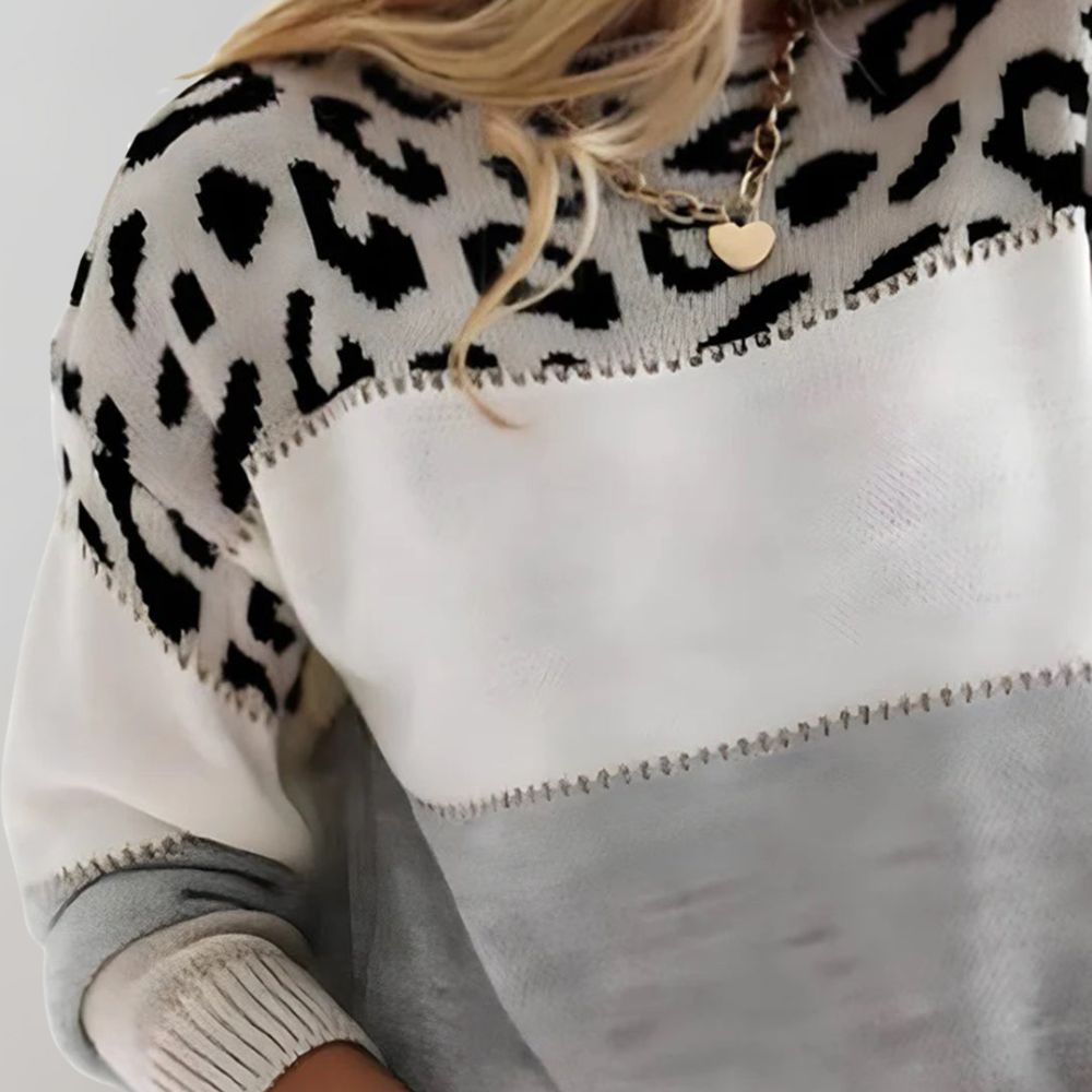 Cheyenne - Casual jumper with leo design